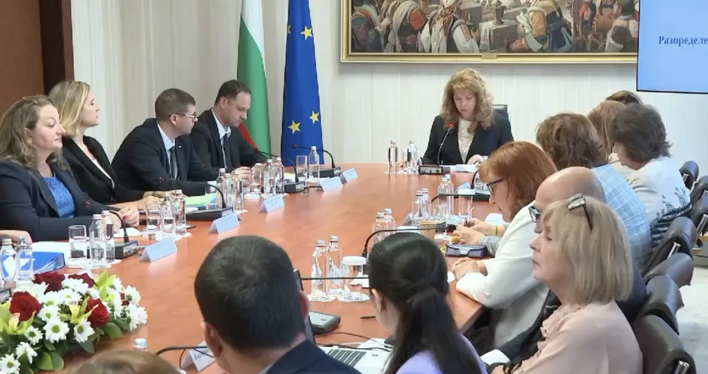 Парламентарно представените партии – на консултации при президента за новия състав на ЦИК