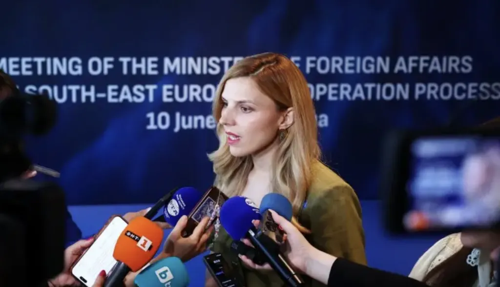 Велислава Петрова: Всяко решение за помощ ще бъде взето с решение на МС