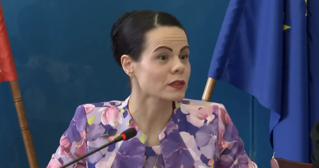 Катя Ивкова: Подкрепяме обществените поръчки за лекарства и в частните болници