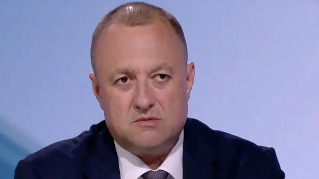 Иван Иванов отговори на обвиненията на министър Шишков за АМ „Хемус“