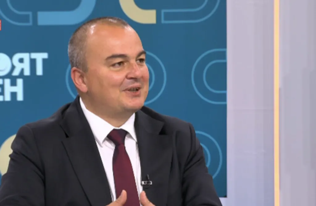 Абровски: Ако няма доказателства за натиск на производители, значи е просто политическо говорене