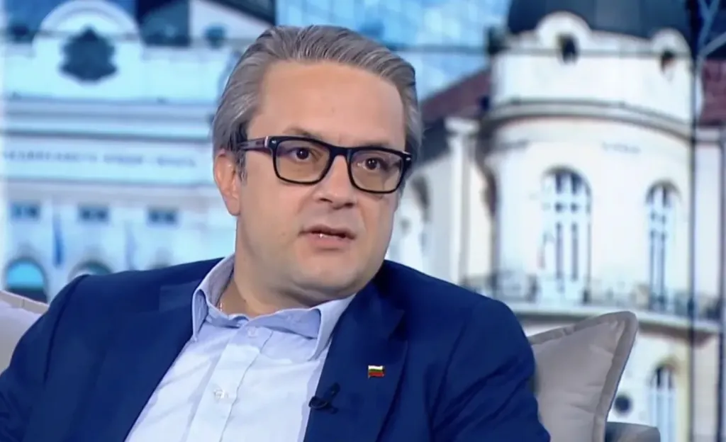 Тома Биков за Пеевски и Атанасова: Демерджиев допусна гаф