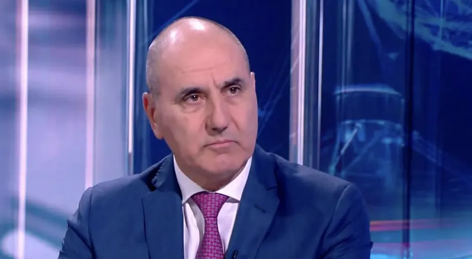 Цветанов: Информацията от PNR е основен източник за проверка на пътнически движения, за мен тя е достоверна