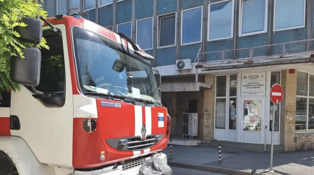 Фалшиви сигнали за поставени взривни устройства са получени в няколко институции в Русе