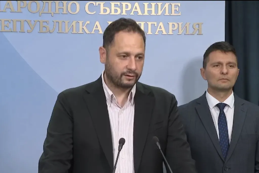 Спешно променят Изборния кодекс – гласуването само на машина