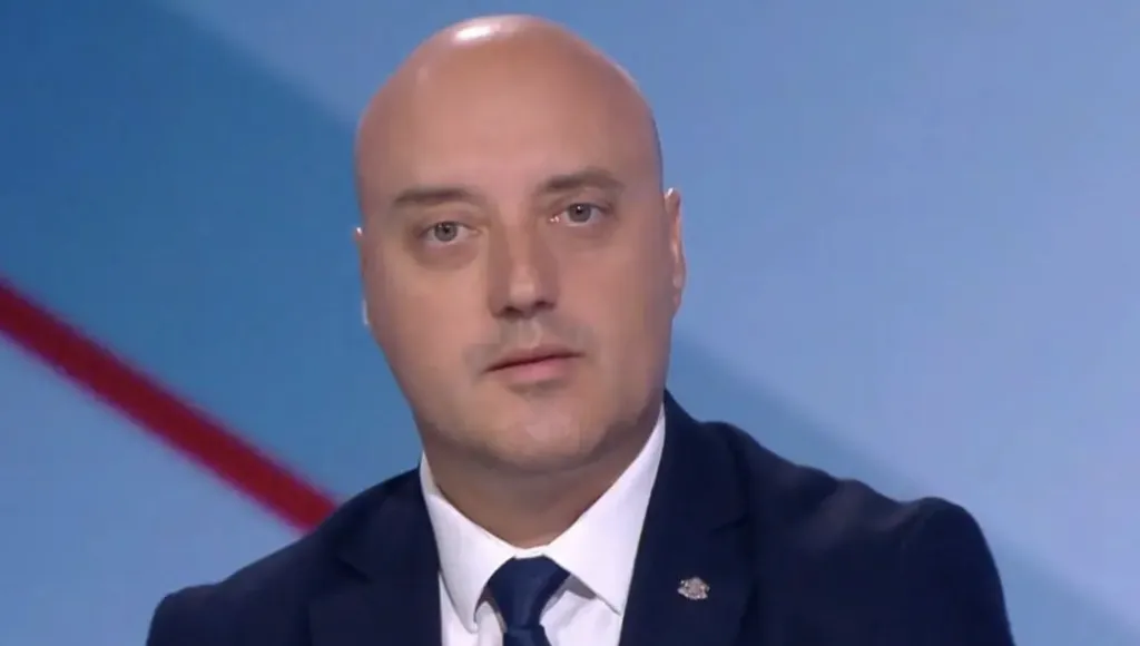 Атанас Славов: Ако Пеевски и Атанасова имат лични отношения, трябва да ги декларират