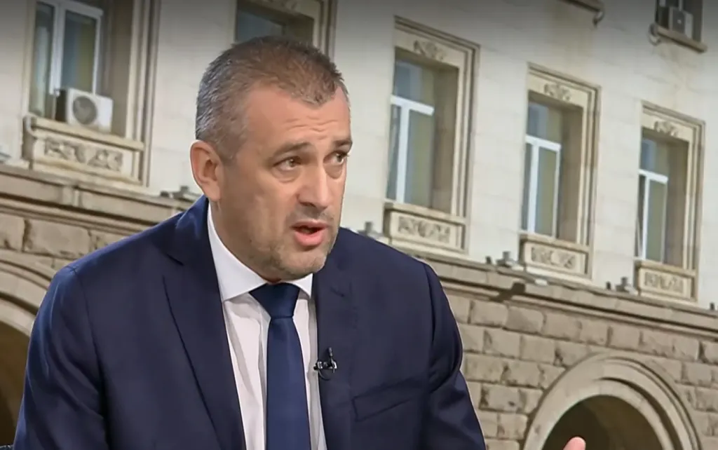 Георги Пеев: Европрокуратурата разследва 17 договора за жп проекти