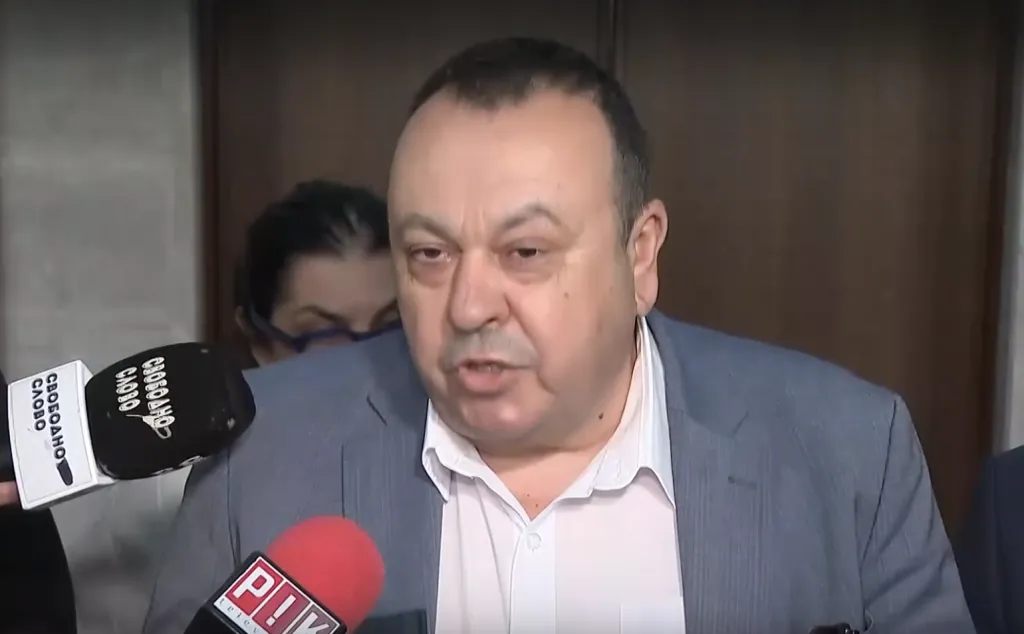 ДПС: Справката на МВР доказва, че изнесените данни за полетите на Пеевски са лъжа и фантастика
