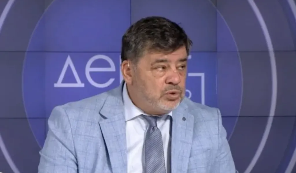 Величков: Платила ли си е Атанасова полета до Дубай и защо ползва дипломатически паспорт?