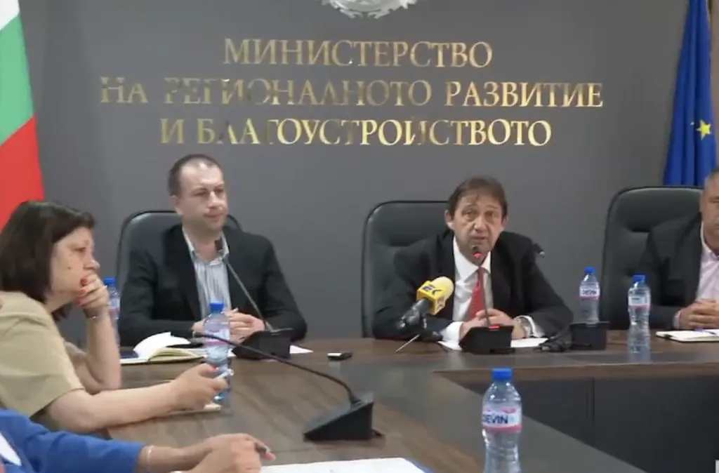 Шишков: Отношението към Северозапада граничи с геноцид
