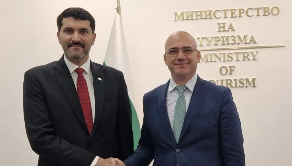 България и ОАЕ обсъждат възможности за директна авиолиния София – Абу Даби