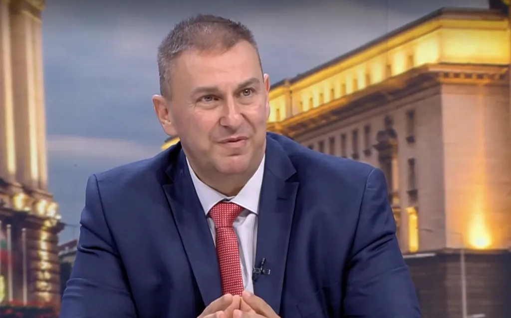 Емил Радев: Дигиталното евро няма да замени парите в брой