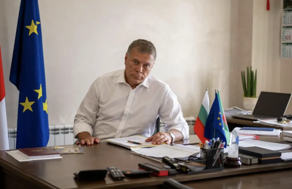 До седмица става ясно остава ли на поста си кмета на Горна Оряховица Николай Рашков