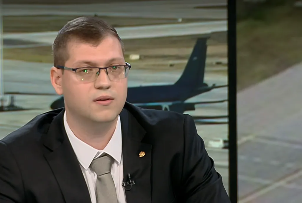 Димитър Петров: Имаме гаранции и от САЩ, и от НАТО, че въздушното ни пространство ще бъде защитено