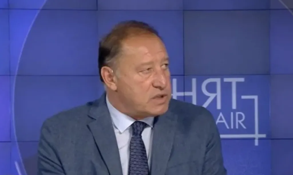 Ангел Найденов: Самолетите в „Безмер“ не увеличават рисковете за България