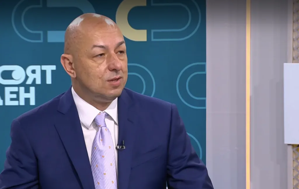 Какво печели държавата, ако майките се върнат по-рано на работа с по-високо обезщетение