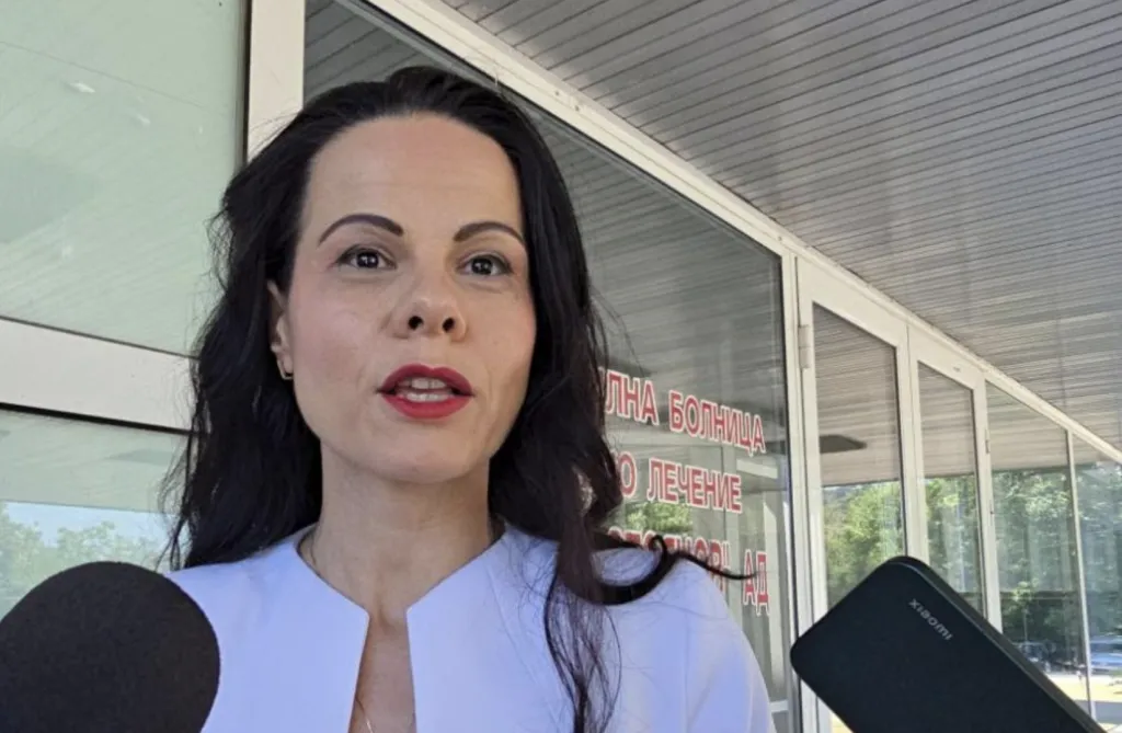Министър Ивкова: До мен не е достигнал сигнал за проблем с осигуряването на кръв за операции