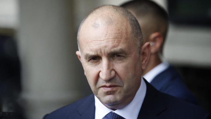 Румен Радев очаква решение за водната криза до догодина