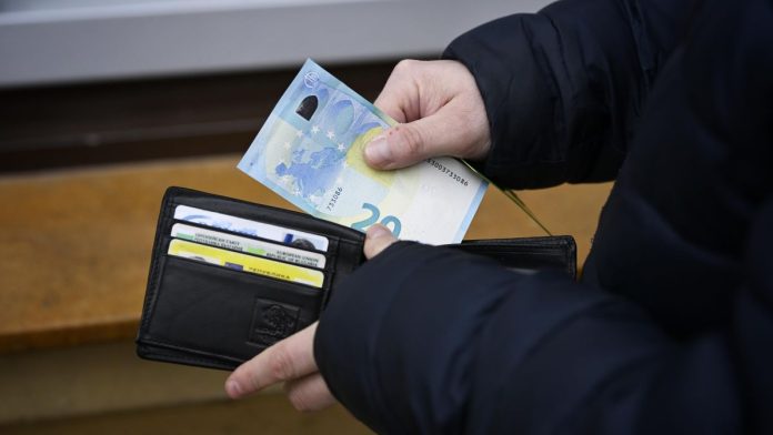 Реформи в социалното подпомагане и здравната администрация