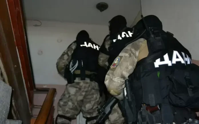 Акция на полицията и ДАНС в Пловдив: 16 задържани