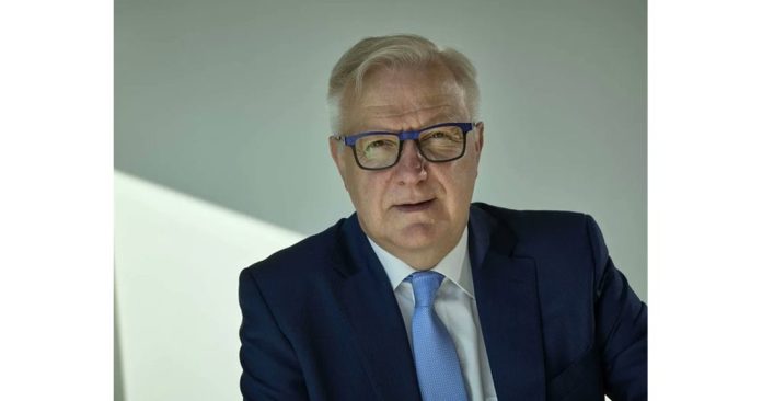 Управителят на Централната банка на Финландия Оли Рен СНИМКА: Twitter/ @uusisuomi