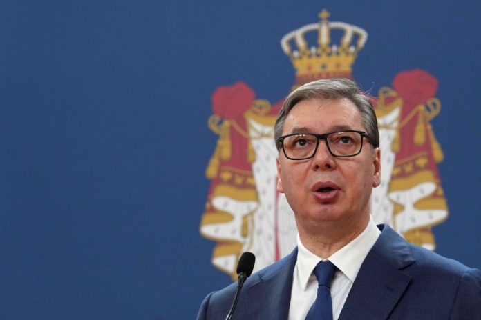 Сърбия подготвя предсрочен парламентарен вот през октомври