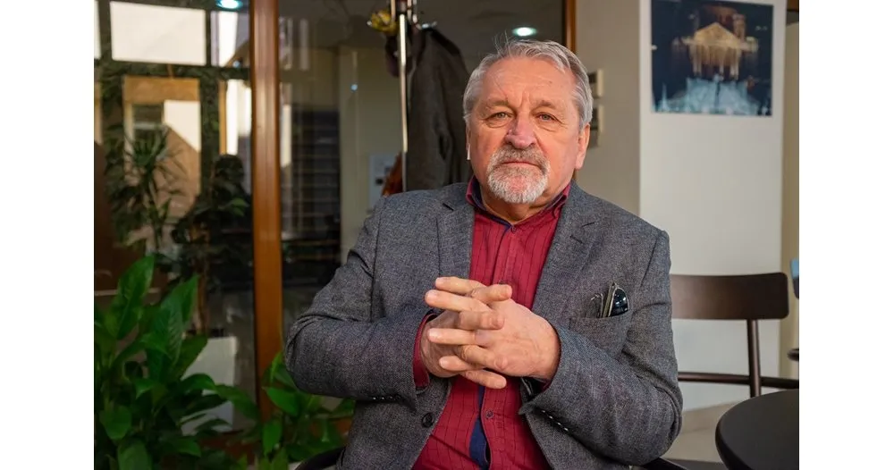 Хиновски: АЕЦ „Козлодуй“ трябва да развива ядрената енергетика