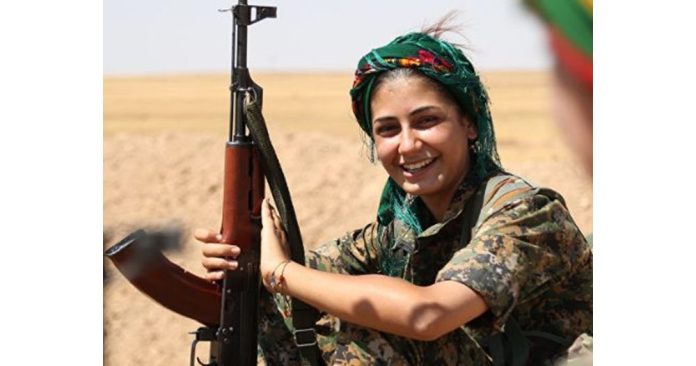 Кюрдса жена боец. Снимка:ypj-info.org