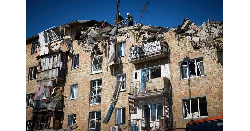 Удар в Киевска област остави 27 жертви и 42 ранени