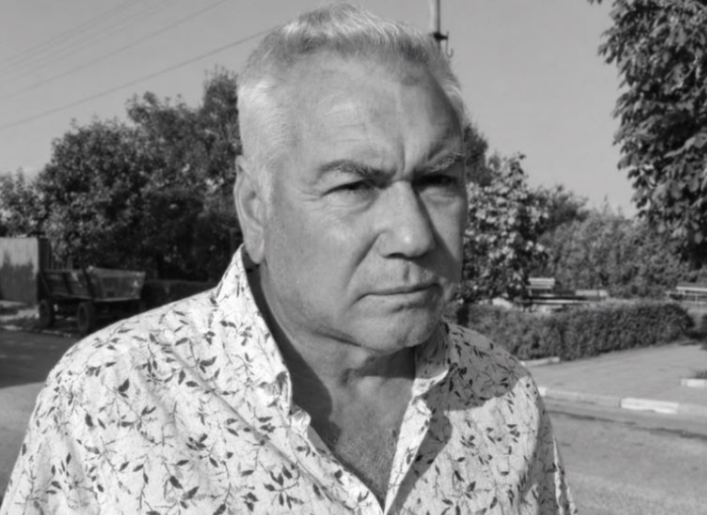 Трактор премаза кмета на Трапоклово