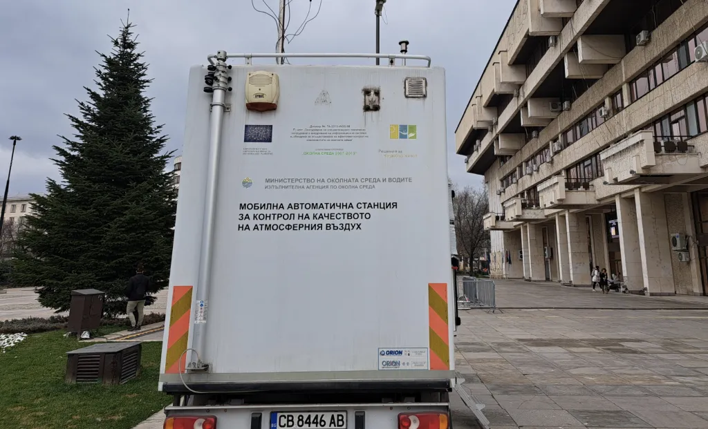Мобилната станция приключи летните измервания на въздуха в Русе