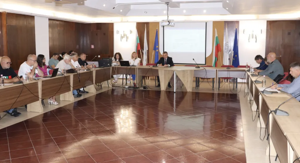 Партиите в Русе не се разбраха за състава на РИК за президентските избори