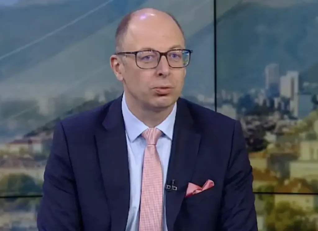 Йордан Божилов: НАТО се трансформира