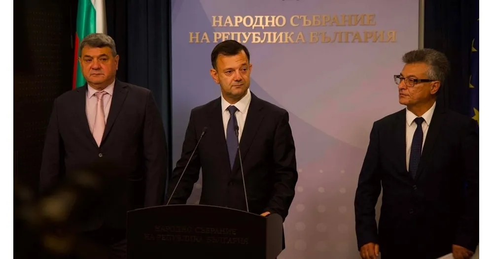 Полицията и пожарната може да получат дефибрилатори