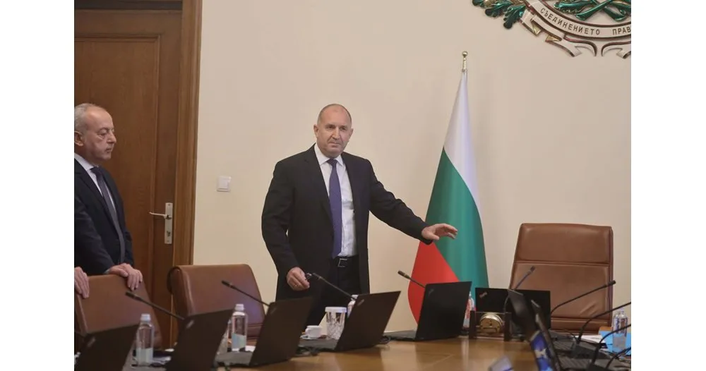 Радев поиска промени в образованието след резултатите от PISA