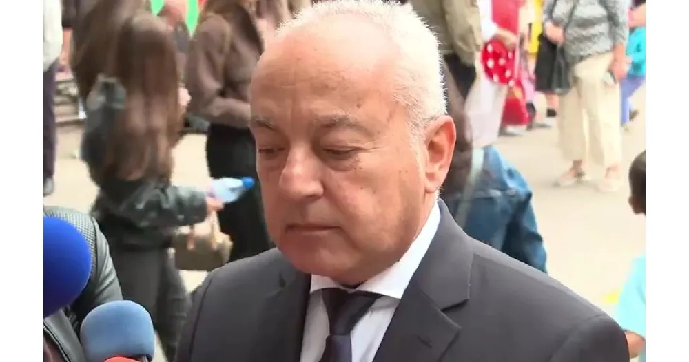 Донев: Минималната заплата за 2027 г. да е близо до горната граница