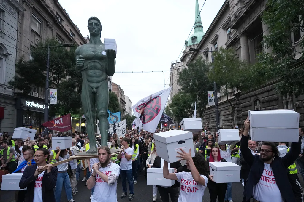 Сърбия: студентите се включиха в надпреварата за вота