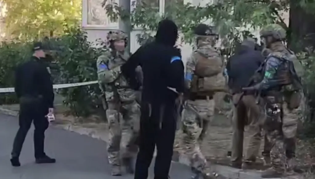 Ранени при сблъсък между украински служби в Киев