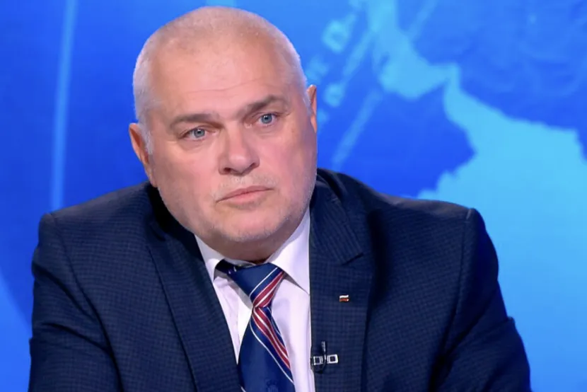 Валентин Радев за взривовете: Няма нужда да чакаме трети случай, където може да има жертви