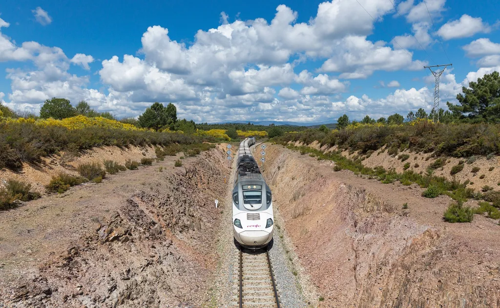 Жертвите при катастрофата край Толедо достигнаха най-малко 74