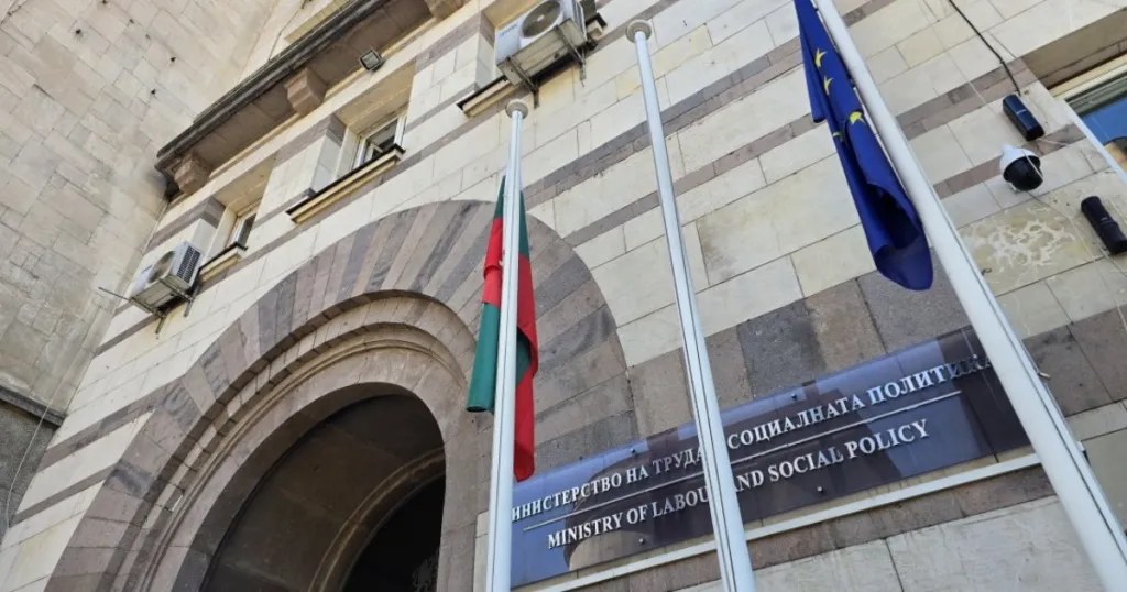 МТСП предлага 13 регионални дирекции за социално подпомагане
