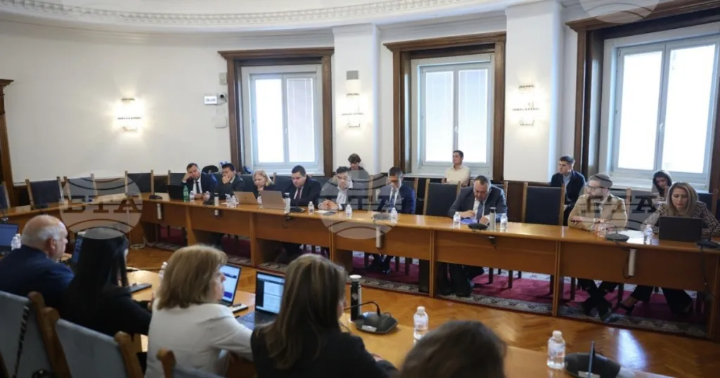 Правната комисия поиска проверки на кандидатите за ВСС