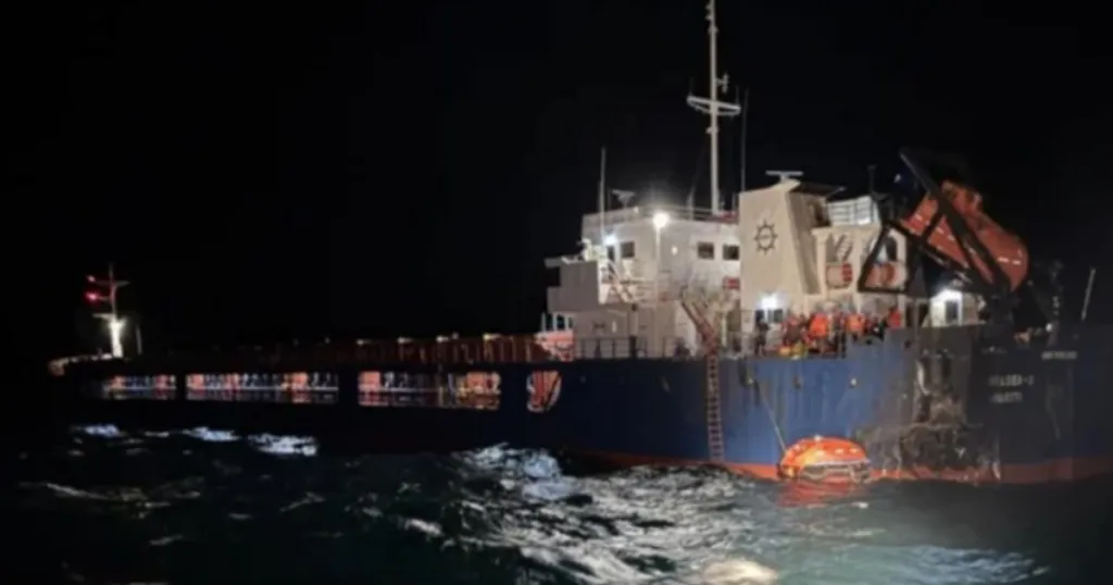 Челси-3 дрейфува на юг към турския морски сектор