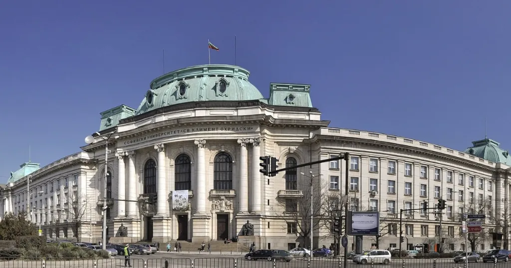 Преподаватели от СУ възразиха срещу единен учебник