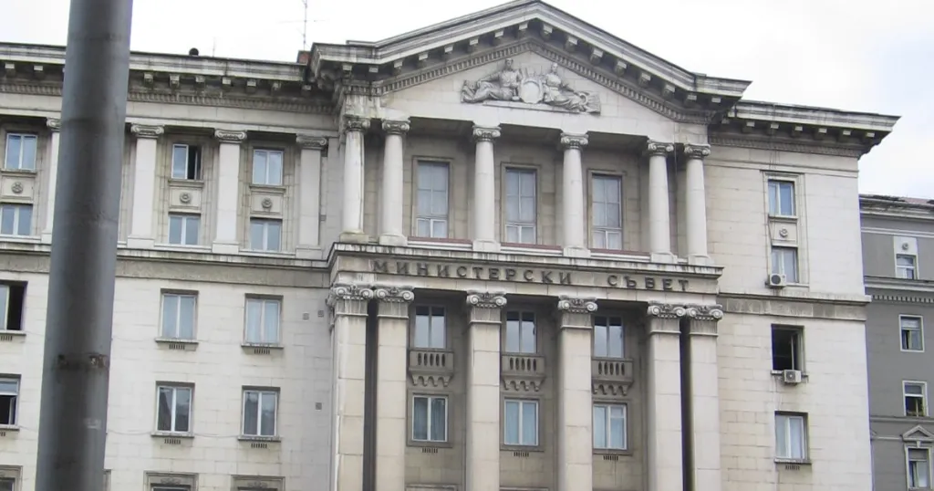 Правителството предлага по-високи данъчни облекчения за деца