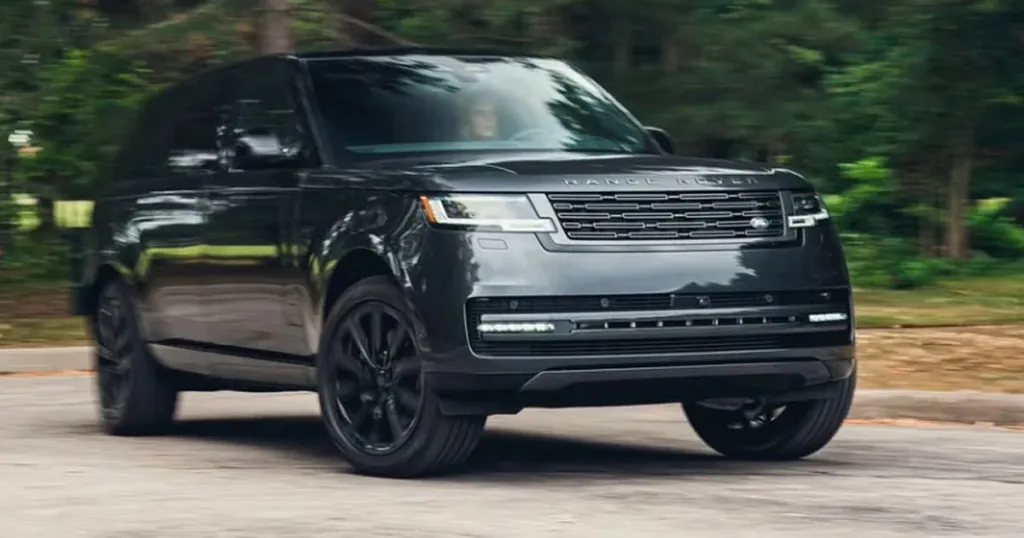 Влага може да повреди камерата на близо 94 000 Range Rover