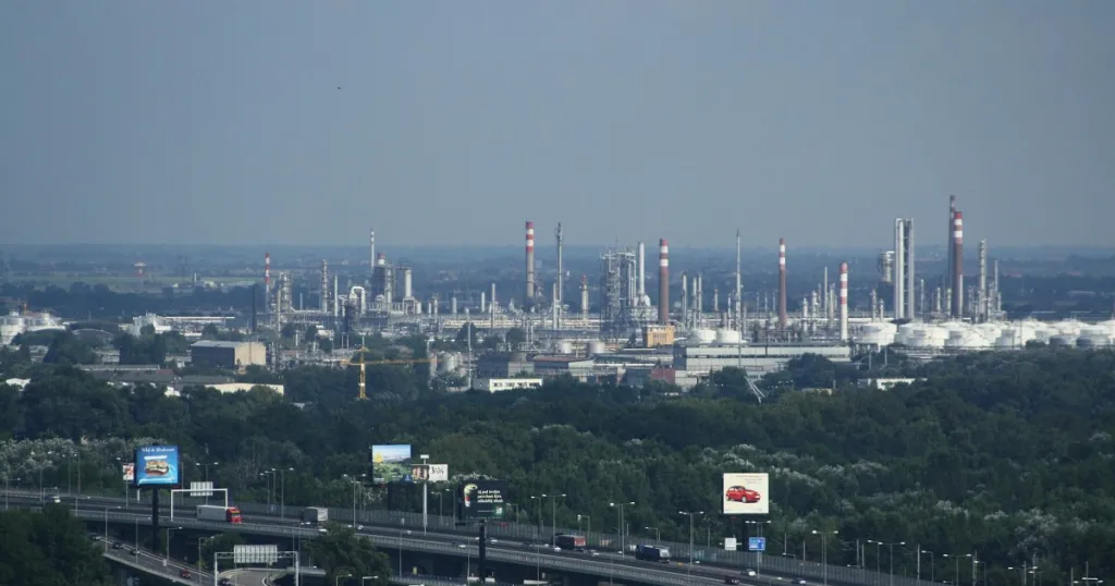 Братислава планира да запази вноса на газ и ядрено гориво от Русия