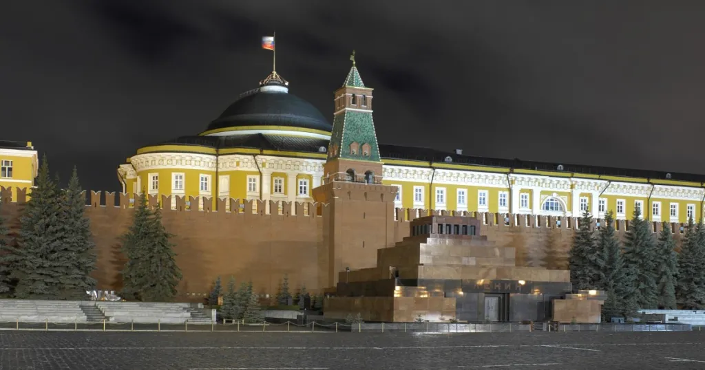Путин допуска среща със Зеленски само в Москва