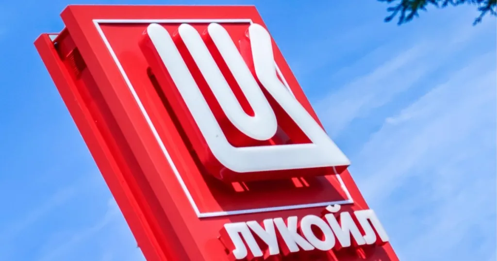 Британският лиценз за операциите на Лукойл важи до февруари