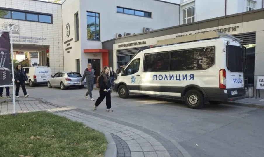 Прокуратурата иска постоянен арест за трима медици в Пловдив